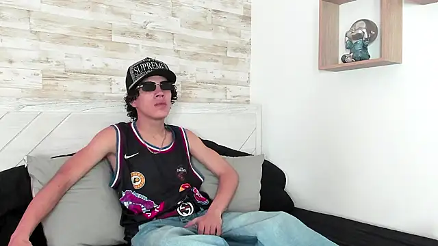 Snapshot of Jordi_Cooper chatting on February 2026 04:02:01 AM Jordi Cooper online show from February 2026 04:02:01 AM