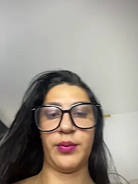 leolule online show from February 2026 08:49:01 PM