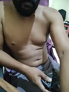 Snapshot of shineboy28 chatting on February 2026 11:43:02 AM shineboy28 online show from February 2026 11:43:02 AM