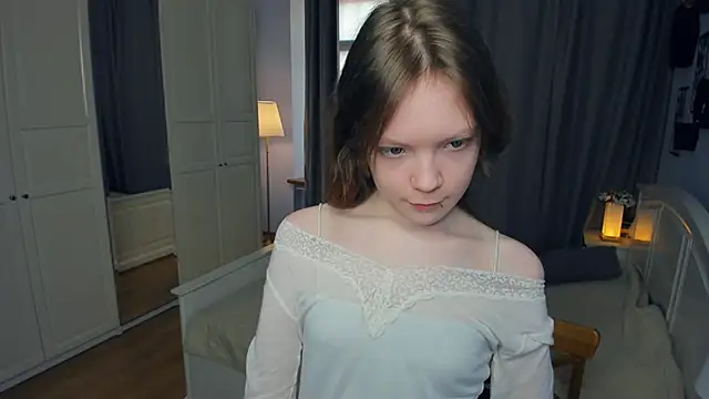 LavenderMitten online show from March 2026 05:44:01 AM