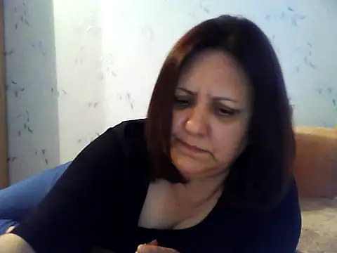 Snapshot of LockyCharm111 chatting on June 2026 06:08:02 PM LockyCharm111 online show from June 2026 06:08:02 PM