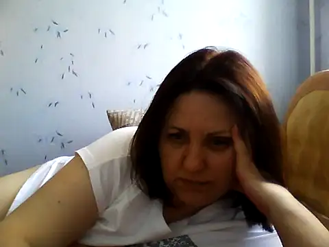 Snapshot of LockyCharm111 chatting on June 2026 07:40:02 AM LockyCharm111 online show from June 2026 07:40:02 AM
