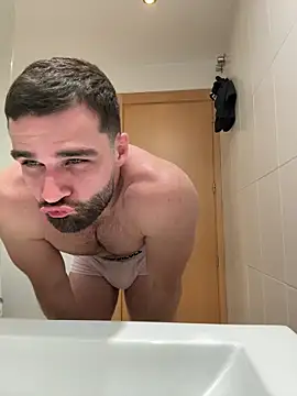 MitshCam online show from February 2026 09:00:02 PM