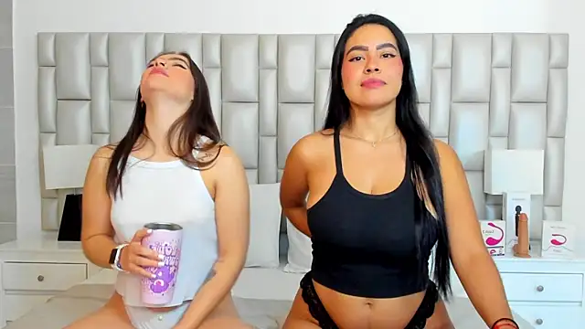 paola katy dicks online show from February 2025 01:20:01 PM