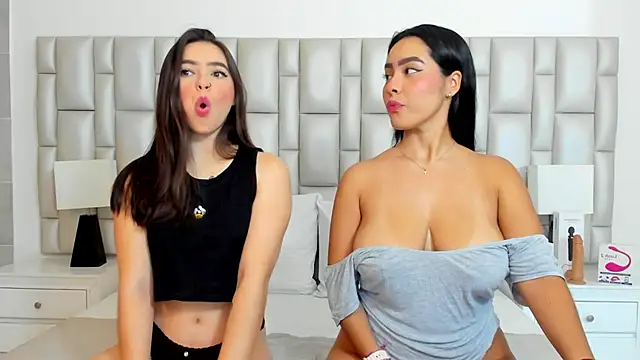 paola katy dicks online show from February 2025 07:53:02 PM