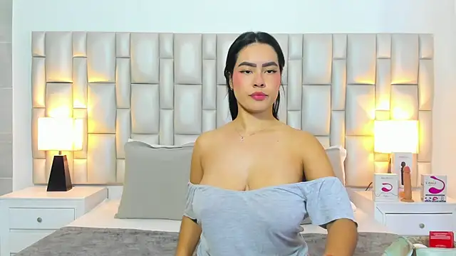 paola katy dicks online show from June 2026 07:50:01 PM