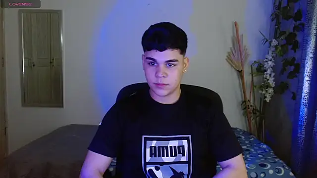 eithan jonnes online show from March 2026 09:41:01 PM