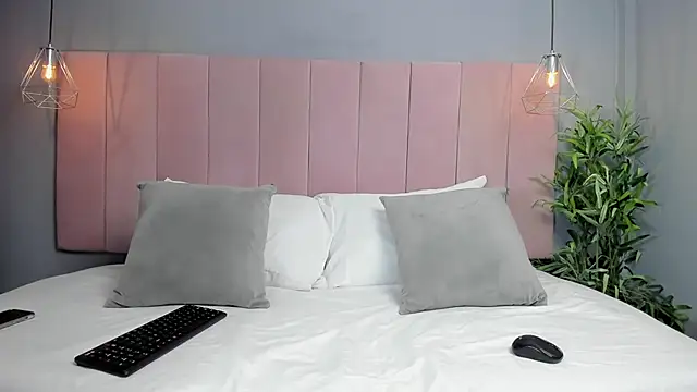 Snapshot of MartinaGrace chatting on February 2026 06:29:02 PM MartinaGrace online show from February 2026 06:29:02 PM