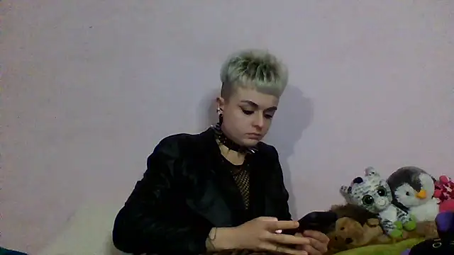 AlisaDear257 online show from April 2026 06:56:01 PM