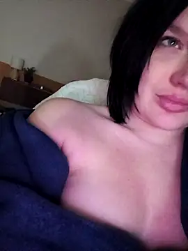 Snapshot of HornyCumBitch chatting on February 2026 03:25:01 AM HornyCumBitch online show from February 2026 03:25:01 AM