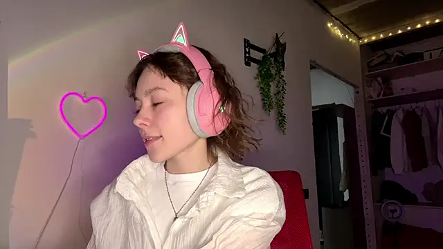 SlunkRear online show from April 2026 10:07:02 PM