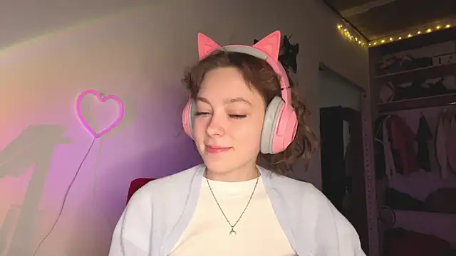 SlunkRear online show from April 2026 10:01:02 PM