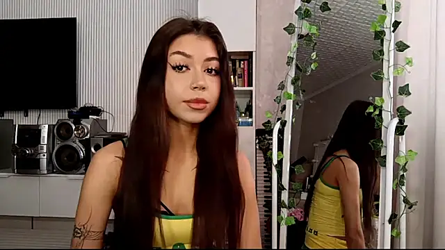 Snapshot of You_Club_Winx chatting on February 2026 11:20:01 AM You Club Winx online show from February 2026 11:20:01 AM