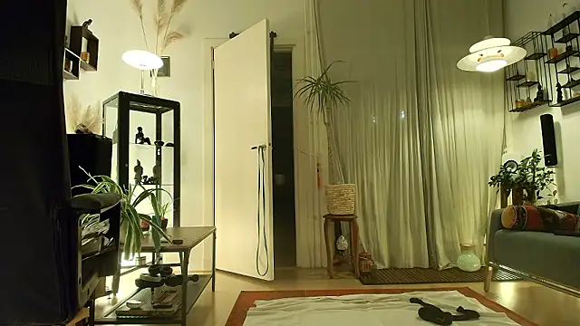 MiloXLive online show from March 2026 12:50:01 AM