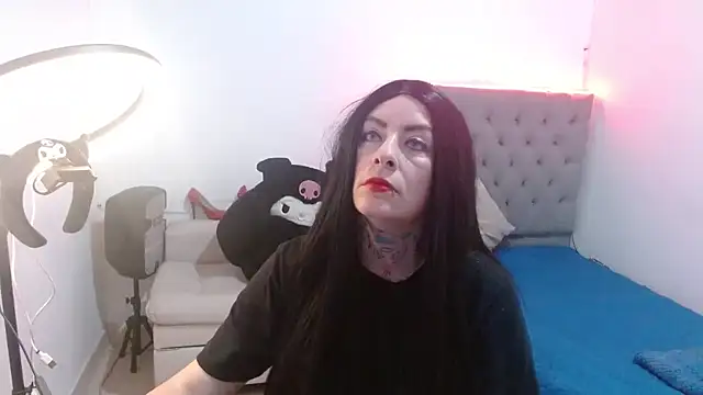 mia vantt online show from March 2026 09:25:01 PM