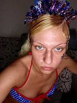 ellabankzz online show from May 2026 06:14:01 PM
