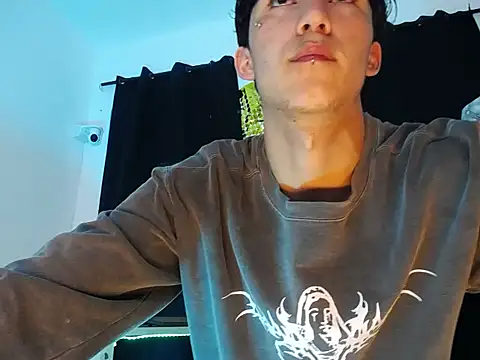 jullian ricci online show from March 2026 08:36:02 PM