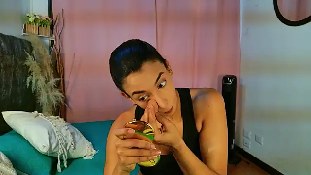 Snapshot of MelanyStone_ chatting on February 2026 02:15:02 PM MelanyStone online show from February 2026 02:15:02 PM