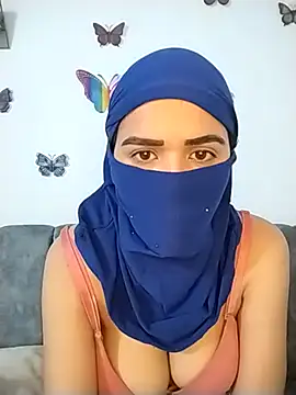 Snapshot of sarah_Dau chatting on February 2026 05:14:02 AM sarah Dau online show from February 2026 05:14:02 AM