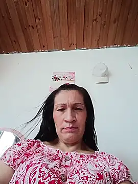 Layla Zaid online show from May 2026 04:04:01 PM