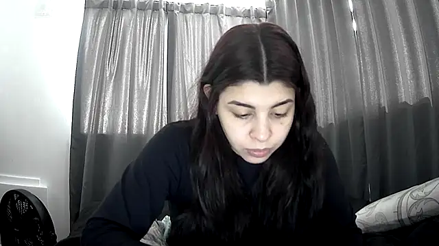Snapshot of violetazein7 chatting on May 2026 05:42:02 PM violetazein7 online show from May 2026 05:42:02 PM