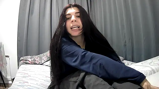 Snapshot of violetazein7 chatting on May 2026 11:11:01 PM violetazein7 online show from May 2026 11:11:01 PM