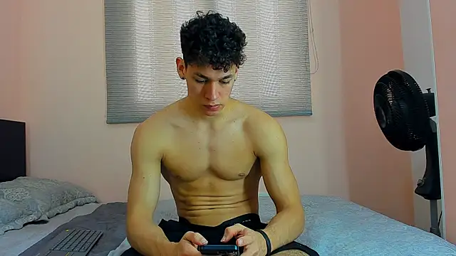 Muscle  Myke online show from February 2026 12:49:01 PM