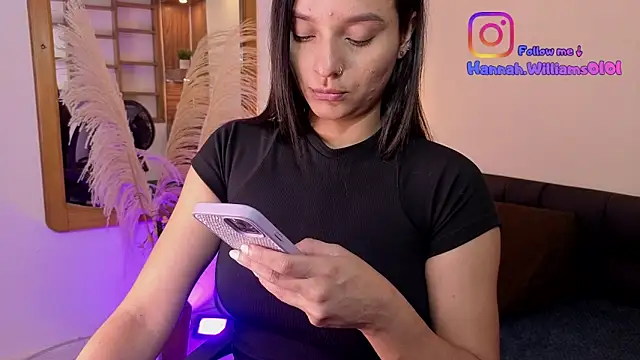 Hanna Williams   online show from February 2026 02:51:01 AM