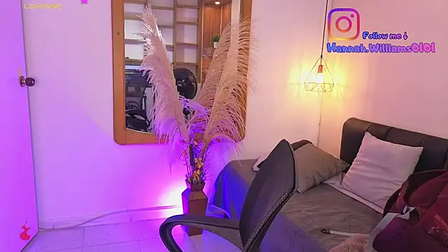 Hanna Williams   online show from March 2026 02:57:02 AM