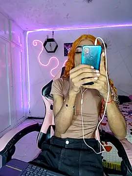 Snapshot of Violeta_R_ chatting on February 2026 12:55:02 AM Violeta R online show from February 2026 12:55:02 AM