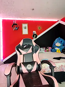 Violeta R  online show from April 2026 04:28:01 AM