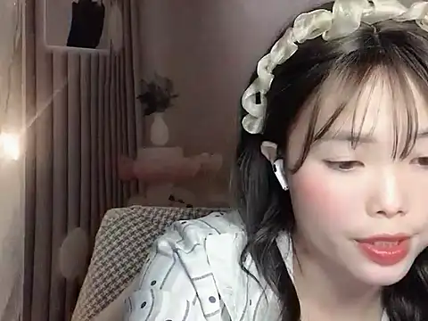 Girl-crazy1 online show from February 2026 02:43:01 AM