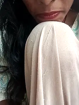 Snapshot of Desi_Couple_P chatting on May 2026 12:49:02 AM Desi Couple P online show from May 2026 12:49:02 AM