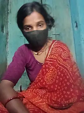 Snapshot of Desi_Couple_P chatting on June 2026 01:33:01 PM Desi Couple P online show from June 2026 01:33:01 PM