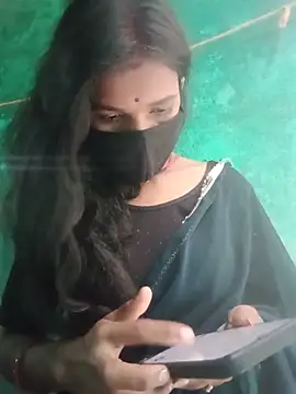 Snapshot of Desi_Couple_P chatting on June 2026 12:42:01 AM Desi Couple P online show from June 2026 12:42:01 AM