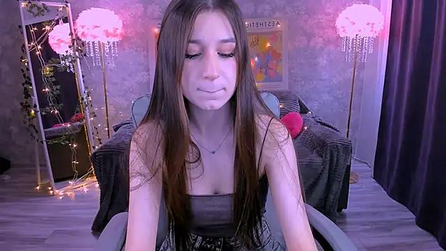 miaharrington online show from February 2026 06:30:01 PM