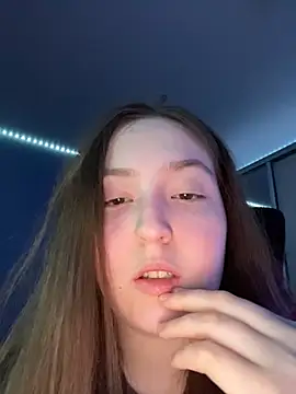 Snapshot of LixuryBaby chatting on March 2026 07:20:02 PM LixuryBaby online show from March 2026 07:20:02 PM