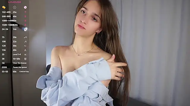 ClarineCasebolt online show from April 2026 03:12:01 AM