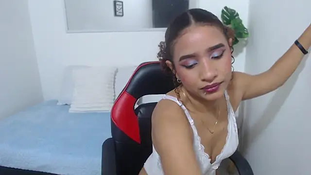 Alice Grinnerk online show from February 2026 02:35:01 PM