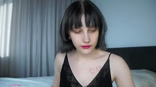 KirstinMcgeady online show from July 2026 12:09:01 PM