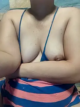 Snapshot of squirtshantal chatting on November 2025 01:22:01 AM squirtshantal online show from November 2025 01:22:01 AM