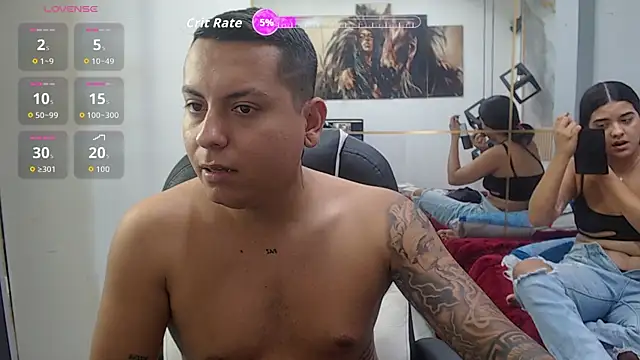 Snapshot of vanessa_f chatting on February 2026 07:01:02 PM vanessa f online show from February 2026 07:01:02 PM