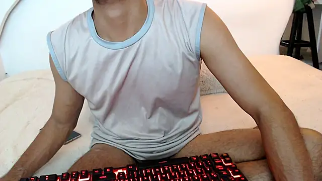 Snapshot of johanoro333 chatting on February 2026 02:23:01 AM johanoro333 online show from February 2026 02:23:01 AM