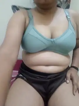 Snapshot of jann_hot1 chatting on April 2026 05:30:01 PM jann hot1 online show from April 2026 05:30:01 PM