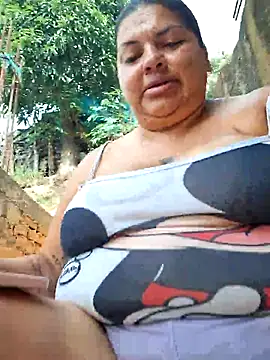 Juli Powl online show from February 2026 01:19:02 PM