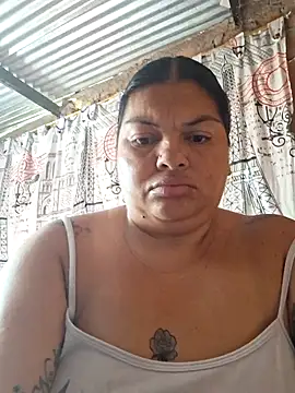 Juli Powl online show from June 2026 12:29:02 PM