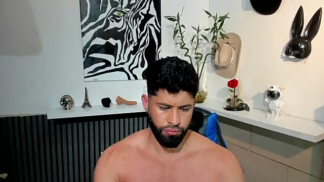 Snapshot of BENEDIICK chatting on February 2026 09:43:01 PM BENEDIICK online show from February 2026 09:43:01 PM