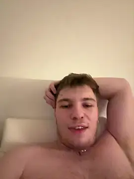 Snapshot of benab888 chatting on February 2026 04:01:02 AM benab888 online show from February 2026 04:01:02 AM