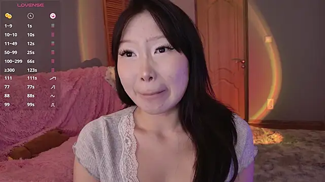 whispersofdarsy online show from June 2026 07:40:01 PM
