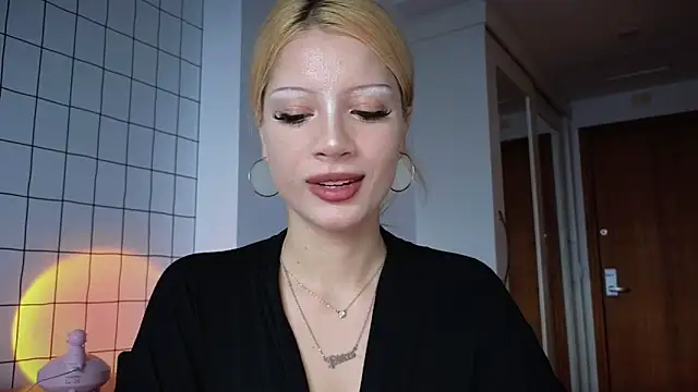 Snapshot of qualitybab chatting on February 2026 08:05:01 PM qualitybab online show from February 2026 08:05:01 PM